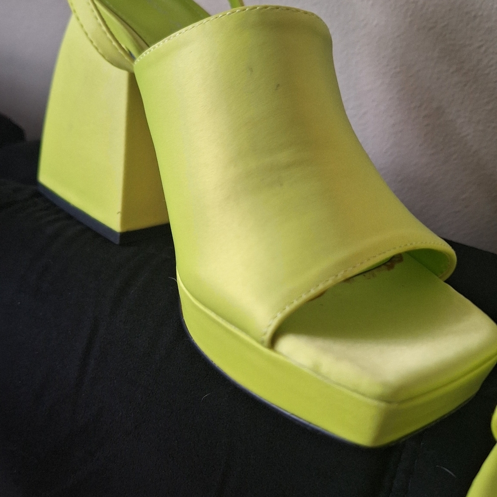 Pumps - Picture 7 of 7